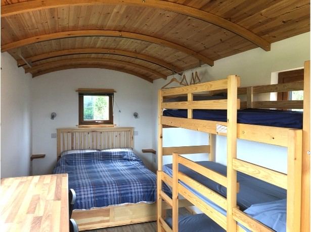 Hut bedroom with bunks