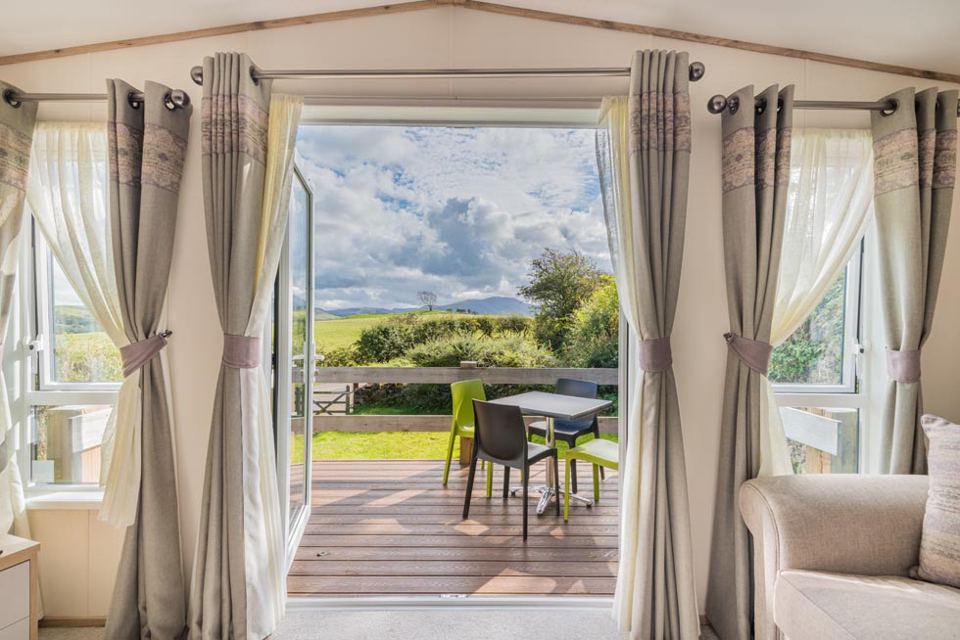 Lounge with view through the door