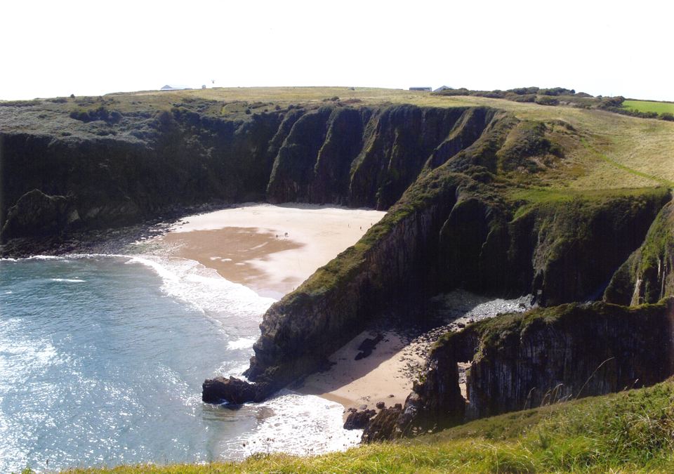 Cliffs above Skrinkle Haven