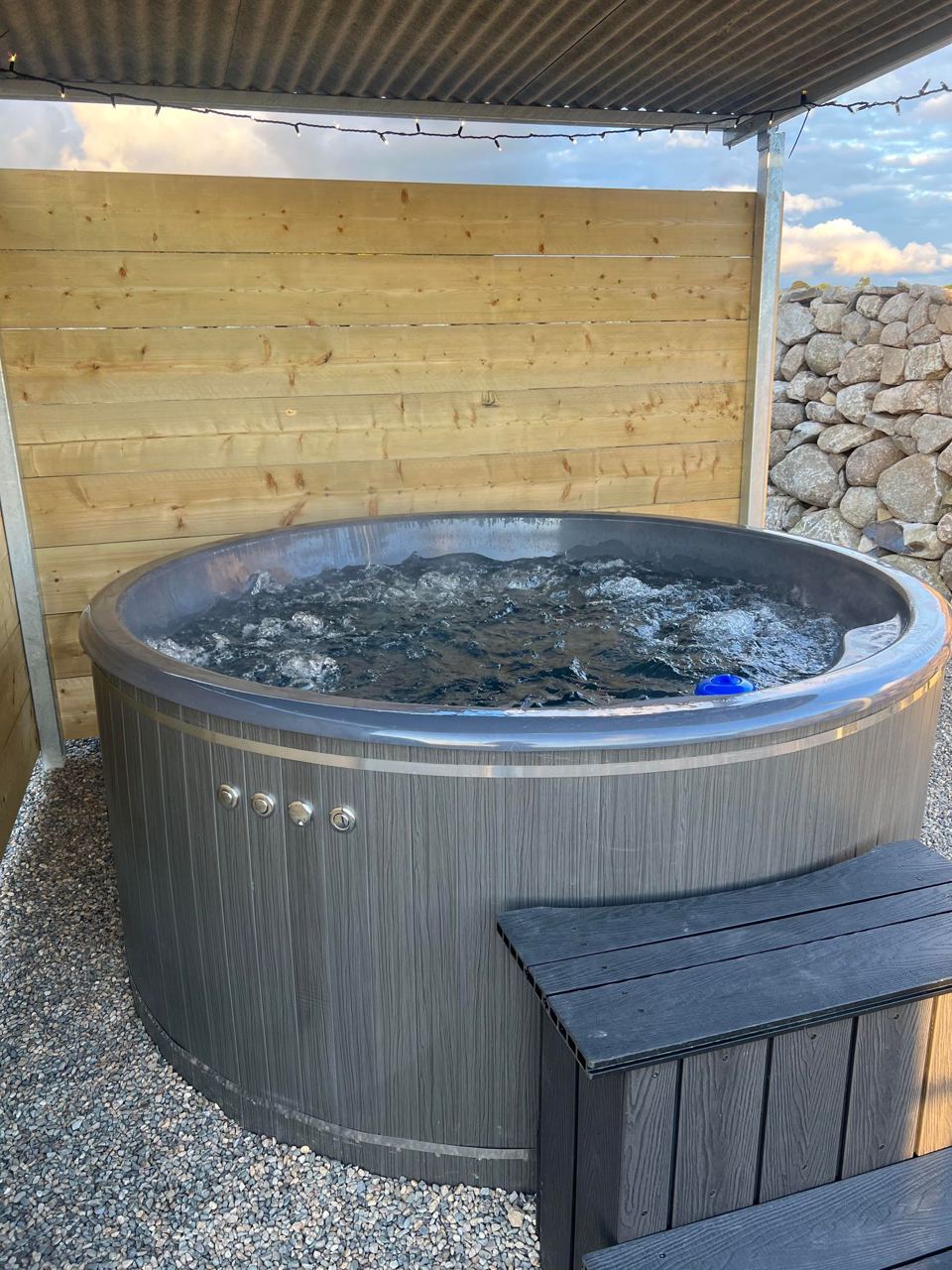 Private hot tub