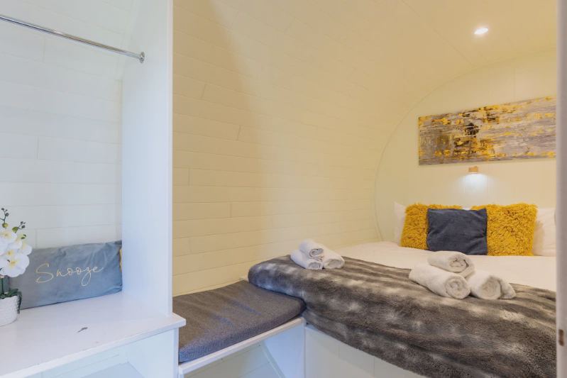 Double bedroom in the pod