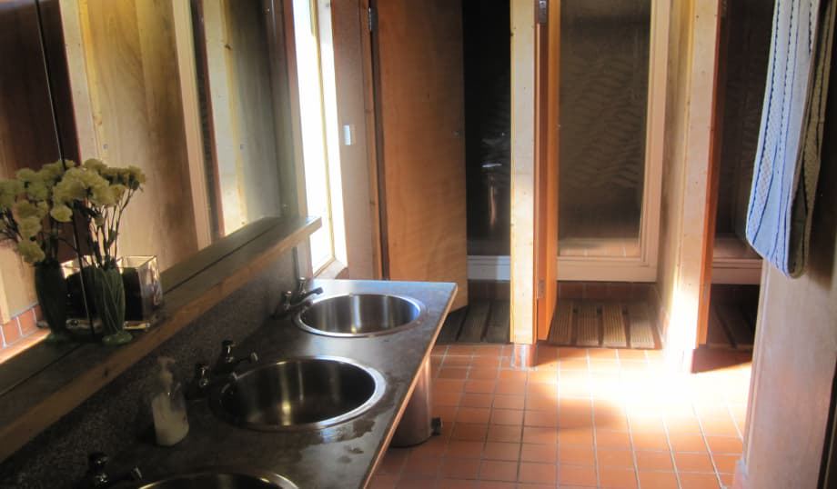 Washbasins in the shower block