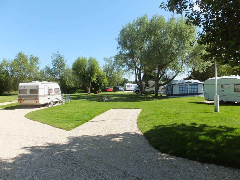 Caravans on gravel pitches