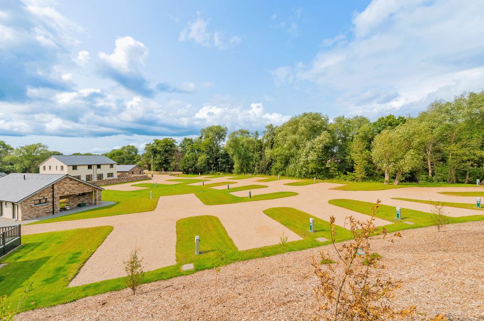 Pitches with lodges beyond