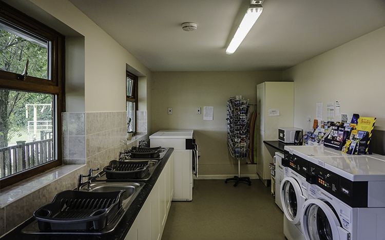 Laundry and washing-up room