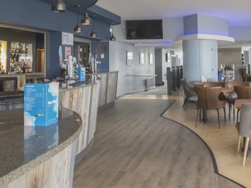 Bar and lounge