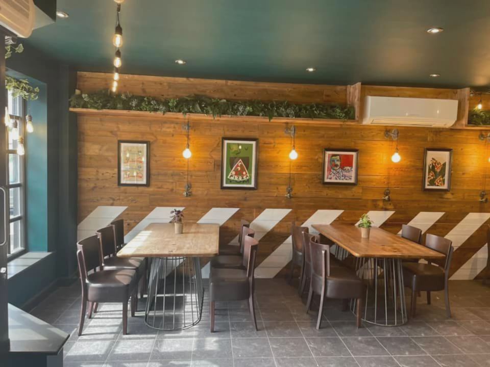 Pizza restaurant