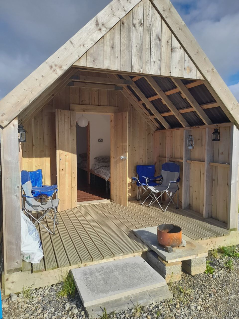 Pod porch and firepit