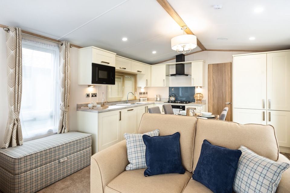Lodge kitchen and lounge