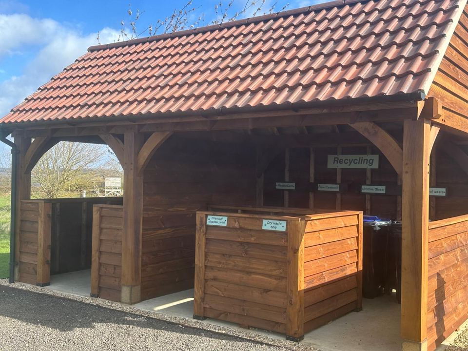 Recycling shelter