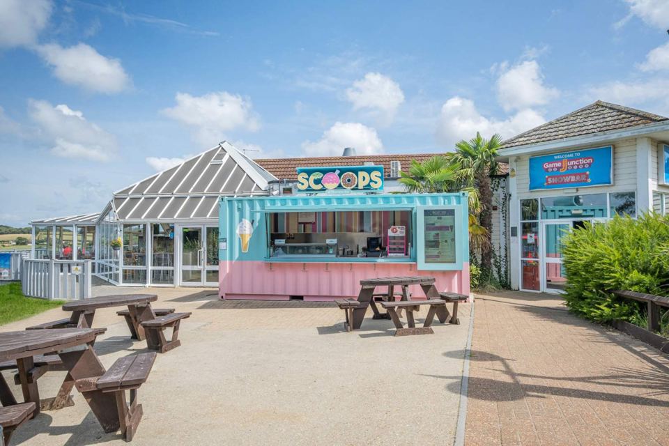 Scoops kiosk and terrace