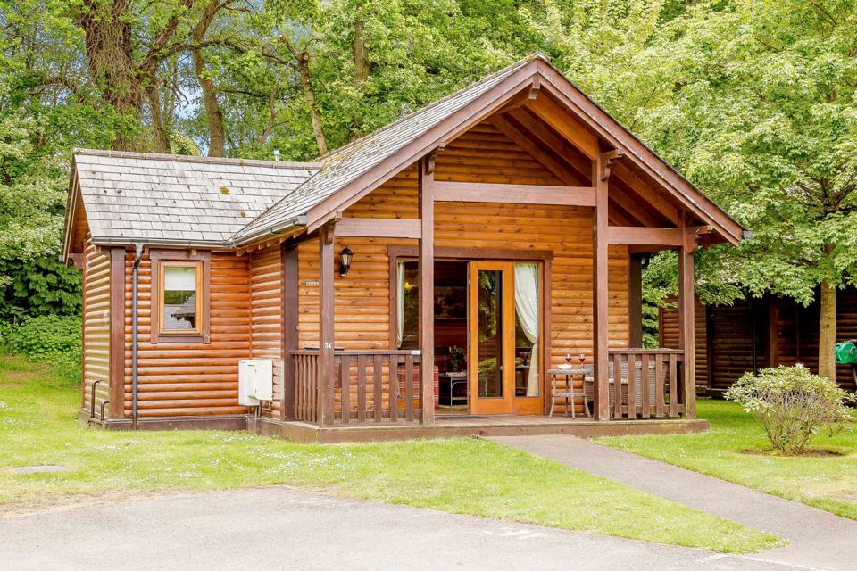 Lodge with veranda