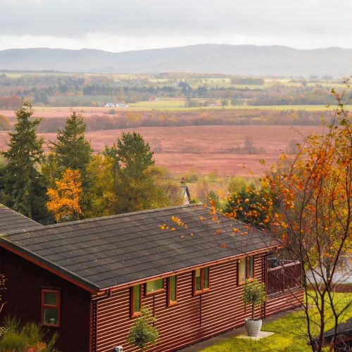 Lodge with view over the carse