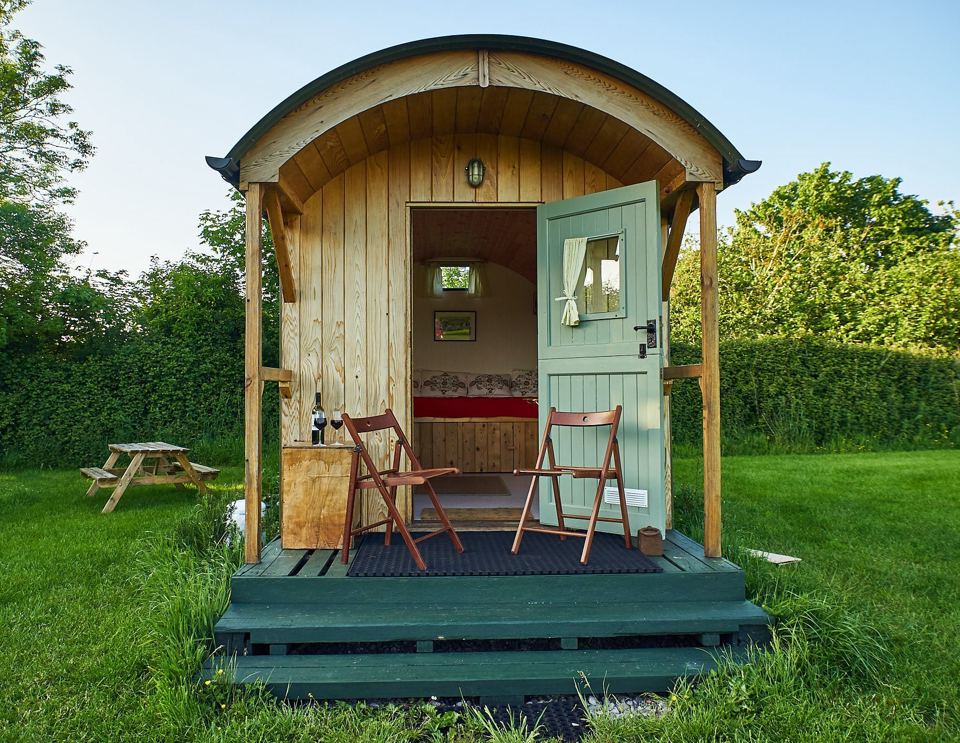 Hut with open stable door