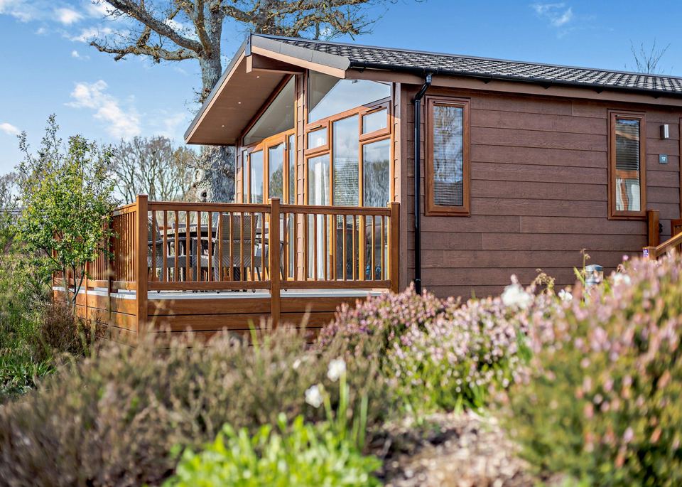 Lodge with heather in front