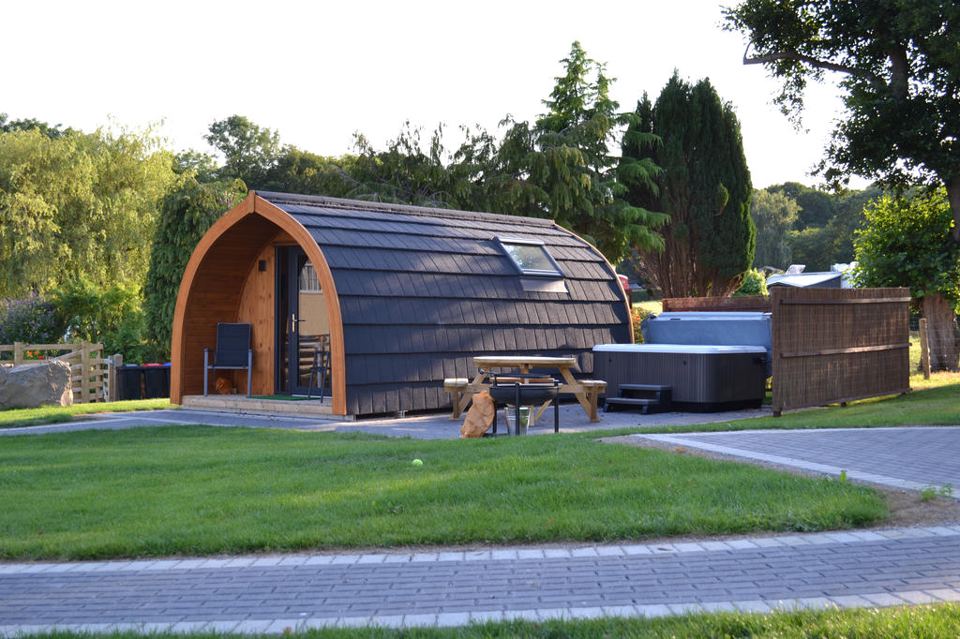 Glamping pod with hot tub