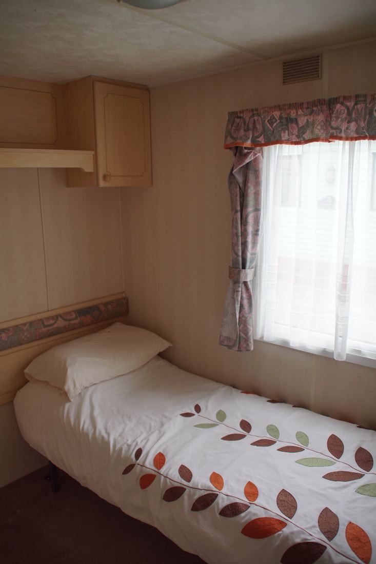 Single bedroom in a static