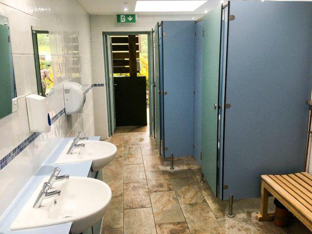 Washbasins and toilet cubicles