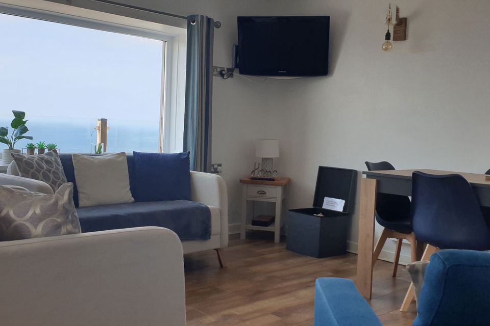 Lounge with sea view