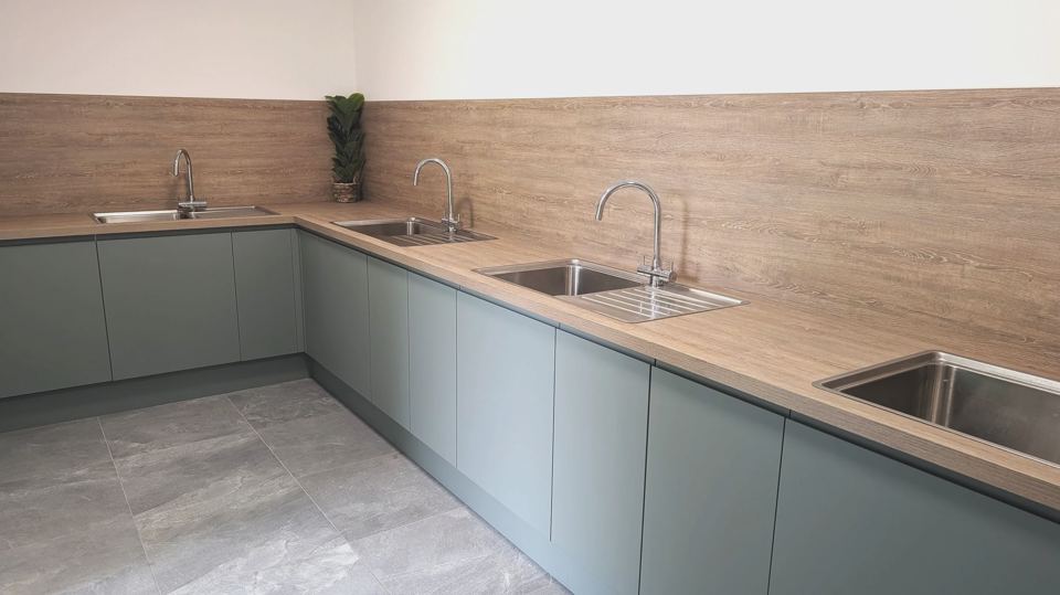 Washing-up sinks