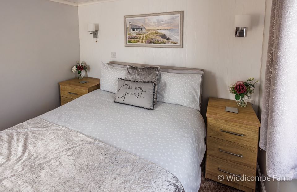 Double bedroom with bedside tables