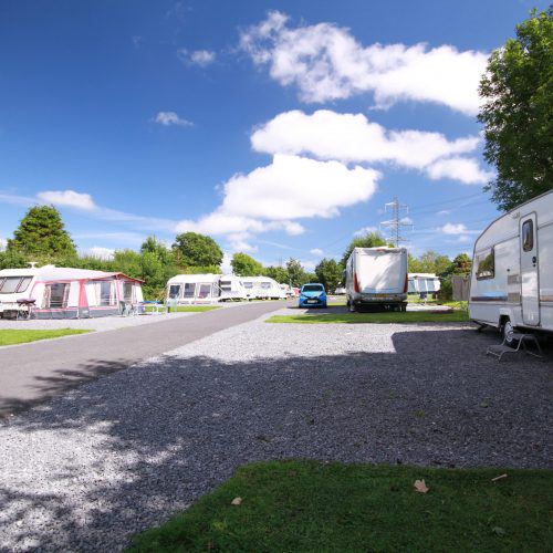 Gravel touring pitches