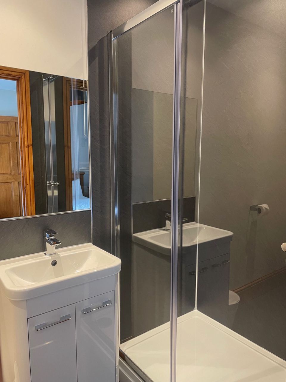 Shower room with twin basins