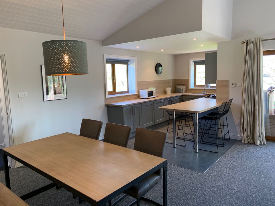 Lodge kitchen and dining area