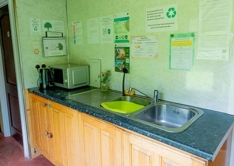 Kitchen sink and recycling station
